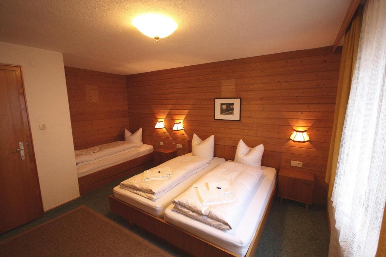 Haus Schoenjochl By Chatel Reizen Fiss Room photo