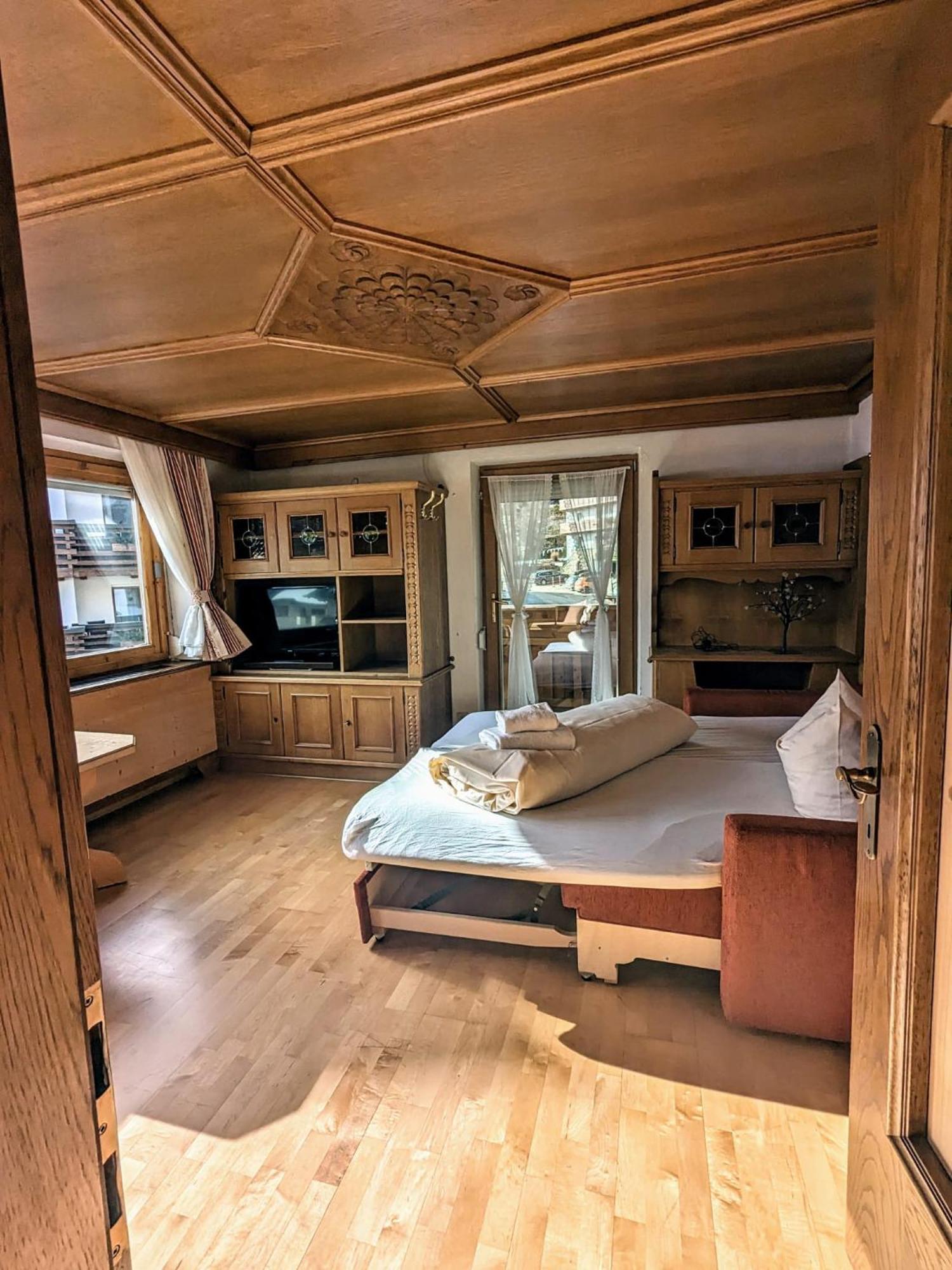 Haus Schoenjochl By Chatel Reizen Fiss Room photo